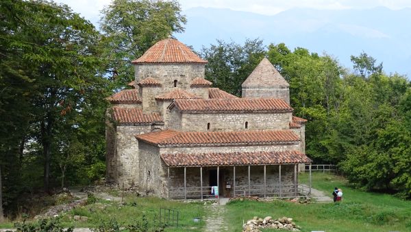 Georgien – das Land des Goldenen Vlieses; Kacheti, Schuamta-Kloster