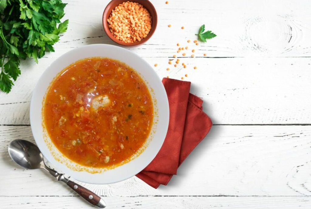 Suppen aus der georgischen Küche; Georgische Tomatensuppe